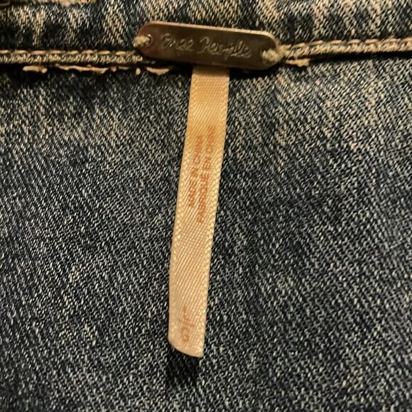 Free People Brand Denim Gray Sweater Distressed Sleeves Jacket Size Large - Picture 5 of 5